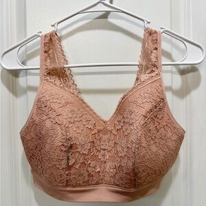 Daytrip Lace Bralette in Soft Peach
